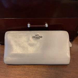 COACH genuine leather wallet, gray